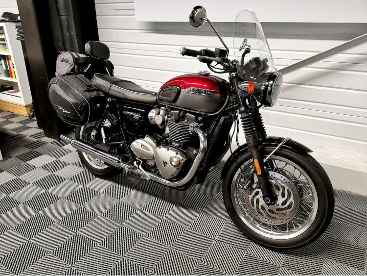 TRIUMPH BONNEVILLE T120 - 1ere main