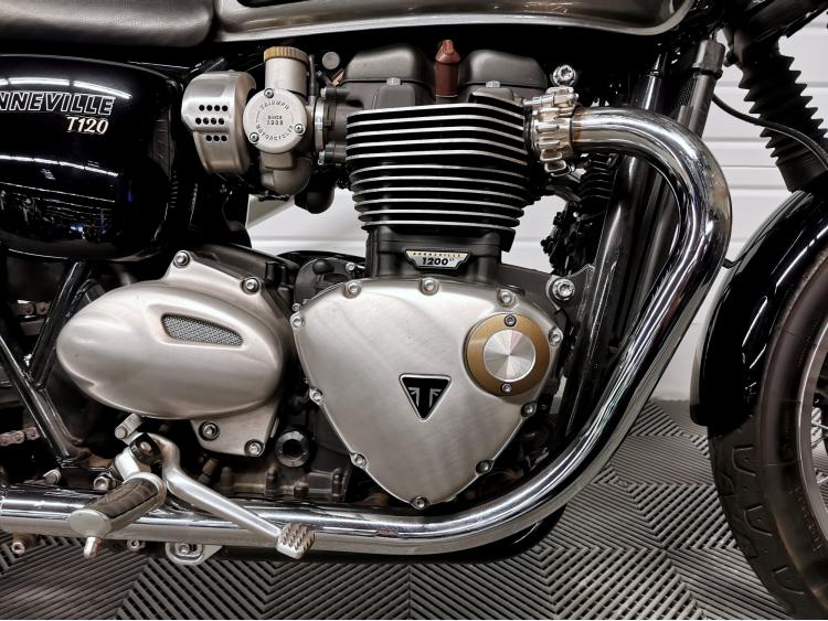 TRIUMPH BONNEVILLE T120 - 1ere main