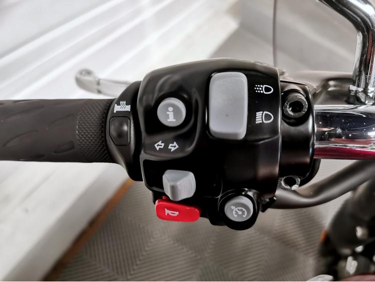 TRIUMPH BONNEVILLE T120 - 1ere main