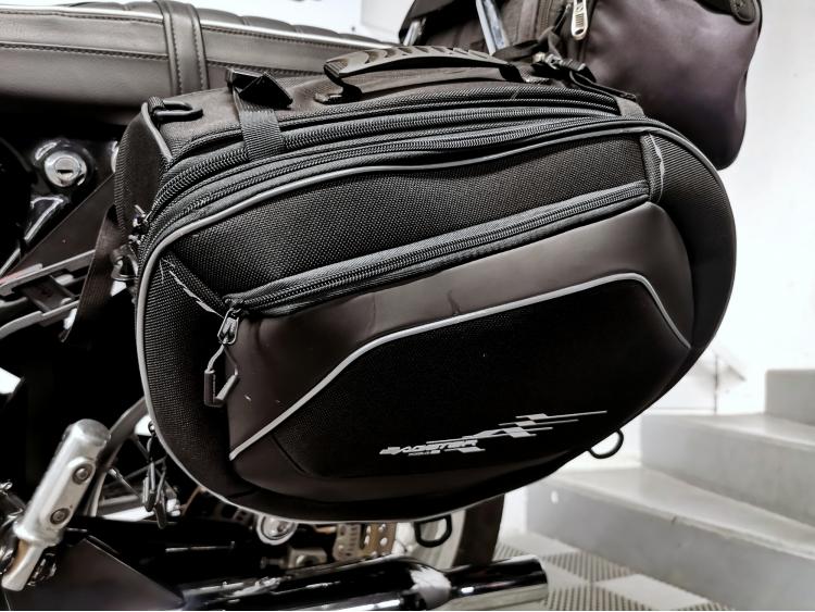 TRIUMPH BONNEVILLE T120 - 1ere main