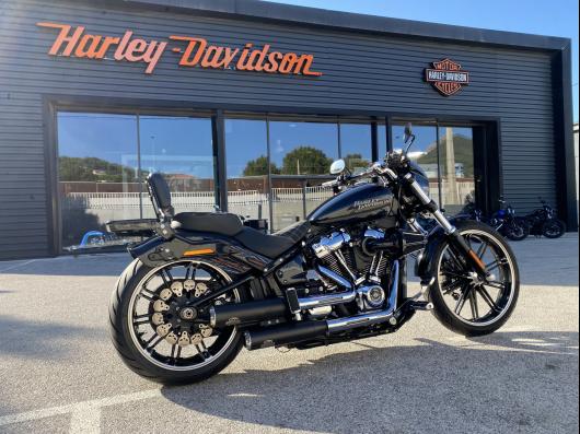 HARLEY-DAVIDSON SOFTAIL BREAKOUT 1868