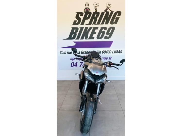 TRIUMPH STREET TRIPLE 765 RS
