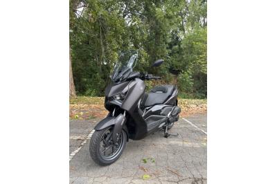 YAMAHA XMAX 300 Tech Max