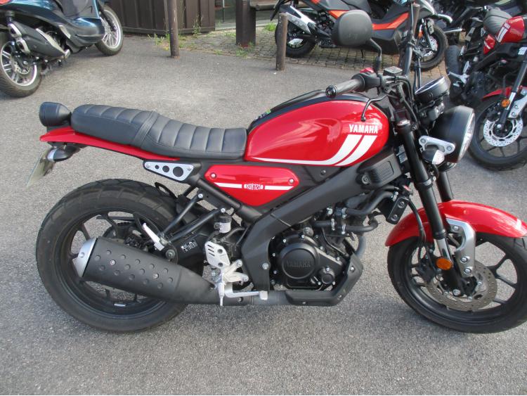 YAMAHA XSR 125