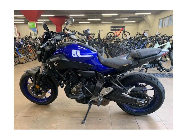 YAMAHA MT-07