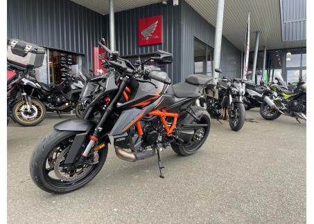 KTM 1390 SUPER DUKE R