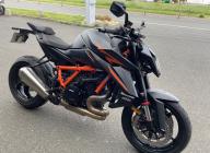 KTM 1390 SUPER DUKE R