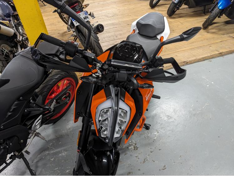 KTM 125 DUKE ABS