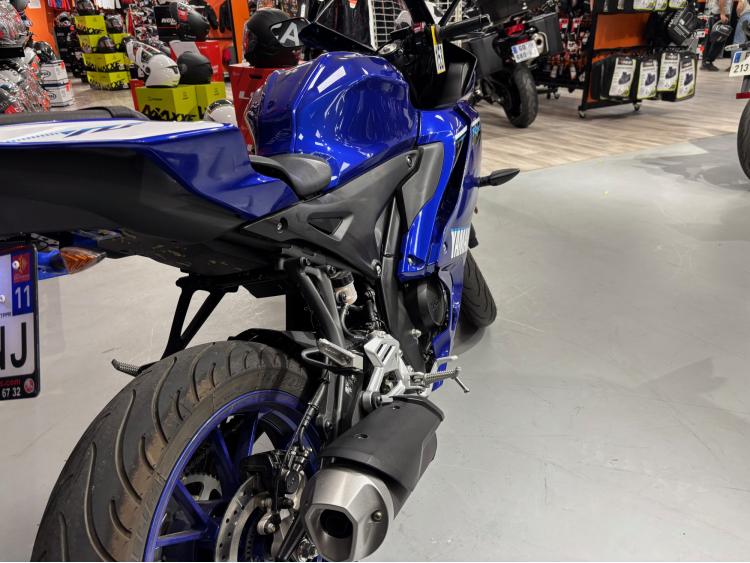 YAMAHA R125 