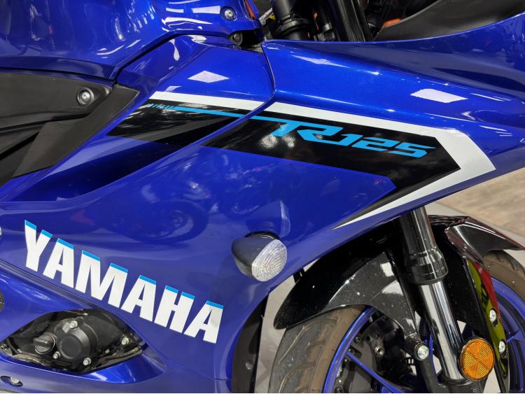 YAMAHA R125 