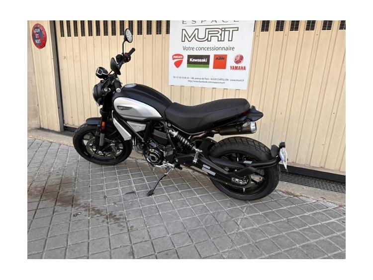 DUCATI SCRAMBLER 1100 DARK PRO