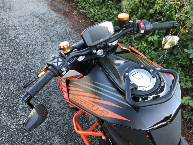 KTM 1290 SUPER DUKE R