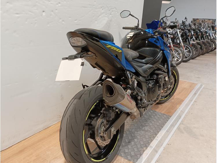 SUZUKI GSX-S 750