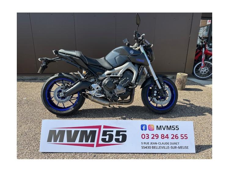 YAMAHA MT-09