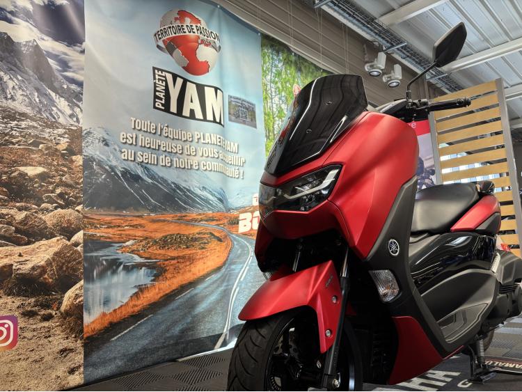 YAMAHA NMAX 125 