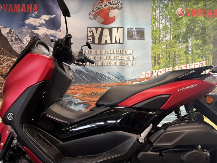 YAMAHA NMAX 125 