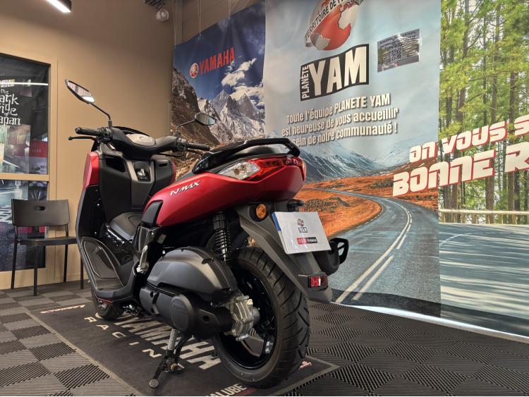 YAMAHA NMAX 125 