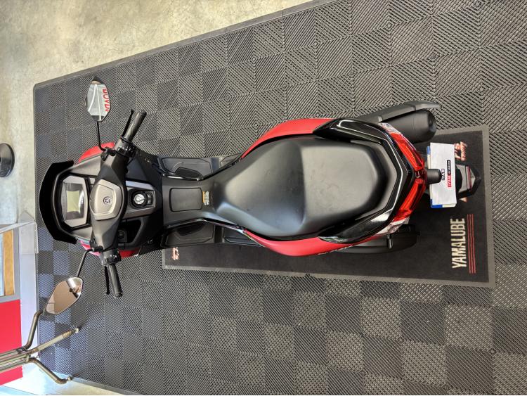 YAMAHA NMAX 125 
