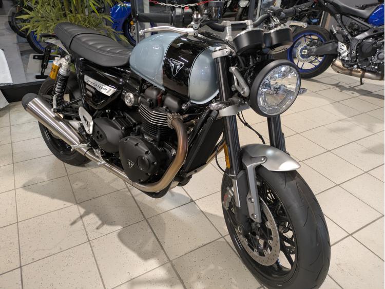 TRIUMPH SPEED TWIN 1200