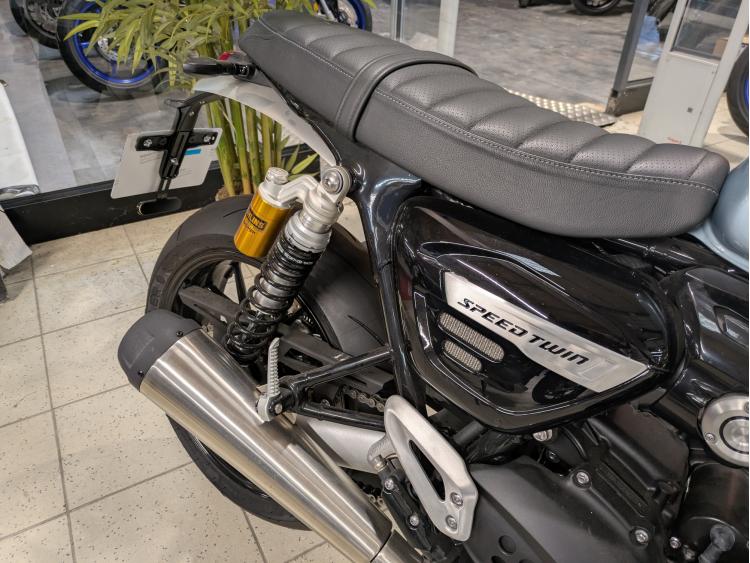 TRIUMPH SPEED TWIN 1200