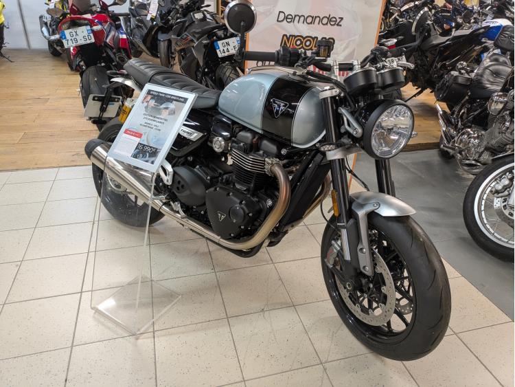 TRIUMPH SPEED TWIN 1200 BREITLING