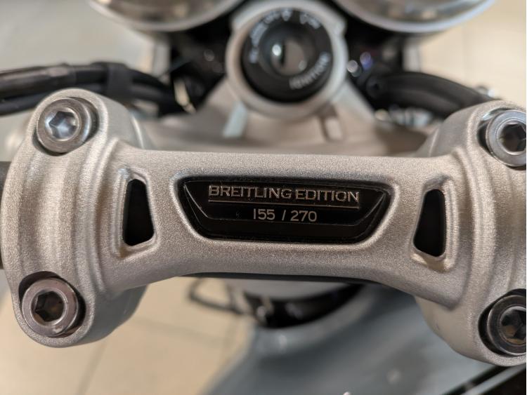 TRIUMPH SPEED TWIN 1200 BREITLING