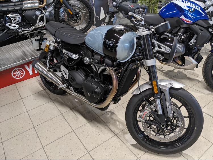 TRIUMPH SPEEDMASTER 1200 BREITLING