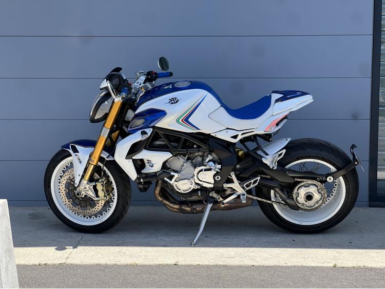 MV AGUSTA BRUTALE 800 DRAGSTER