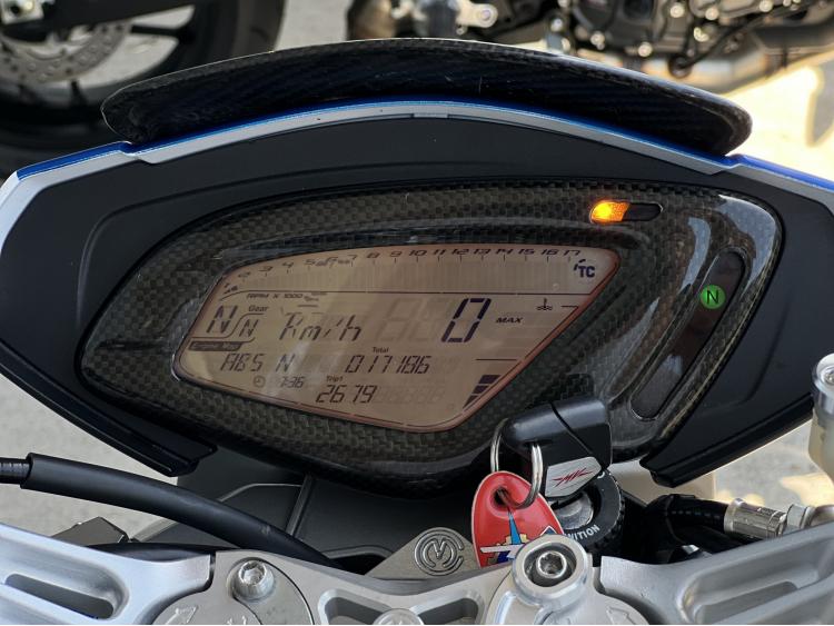 MV AGUSTA BRUTALE 800 DRAGSTER