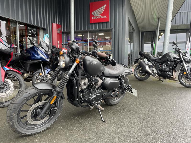 HYOSUNG GV 125 bobber