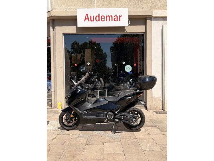 YAMAHA XP T-MAX 560 TECH MAX
