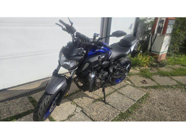 YAMAHA MT-07 (47.5CV)