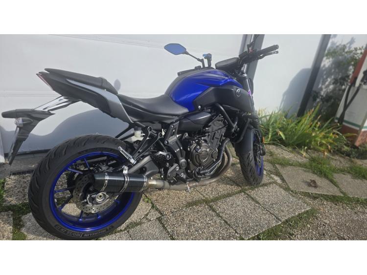 YAMAHA MT-07 (47.5CV)