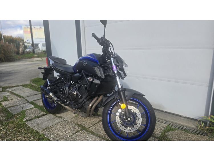 YAMAHA MT-07 (47.5CV)