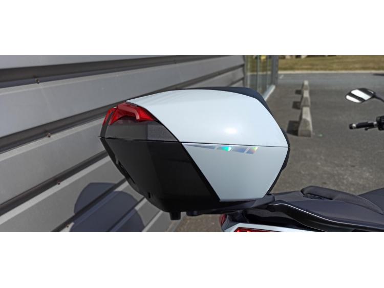 YAMAHA XMAX 300 Tech Max