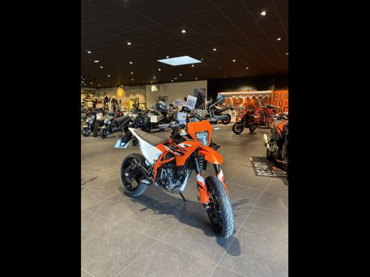 KTM 125 SMC R 2025