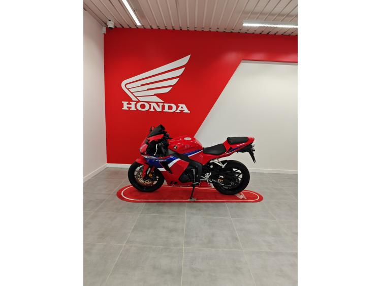 HONDA CBR 600 RR