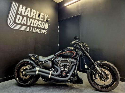 HARLEY-DAVIDSON SOFTAIL FXDR 1868