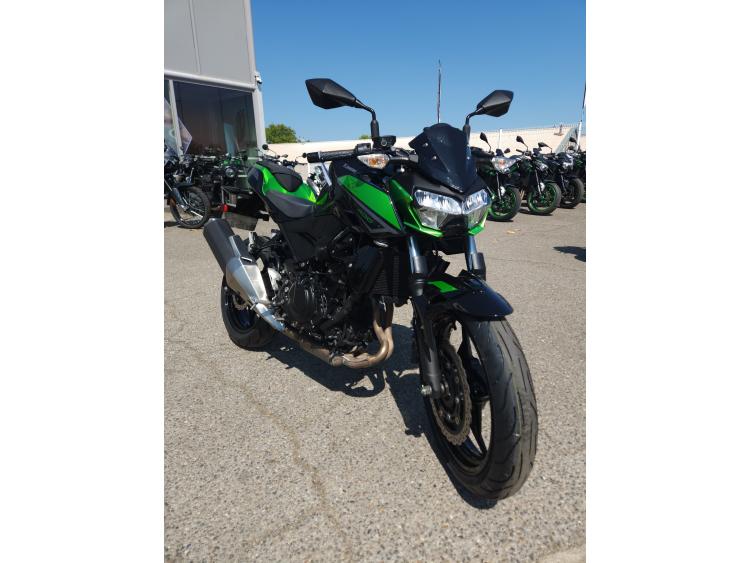 KAWASAKI Z400
