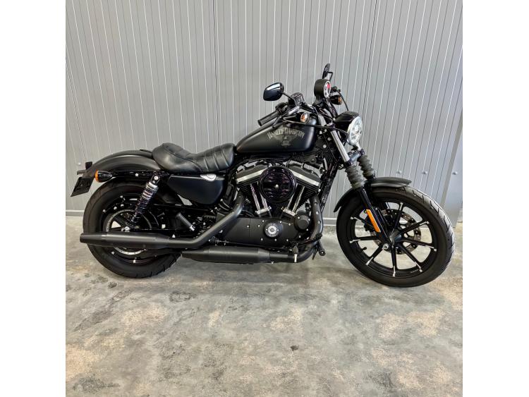 HARLEY-DAVIDSON SPORTSTER IRON 883