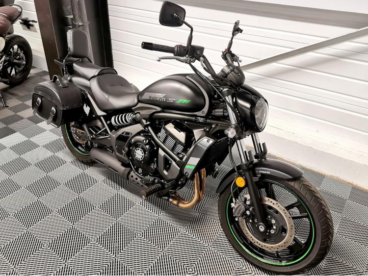 KAWASAKI VULCAN 650 S - 1ERE MAIN - ABS - 650S
