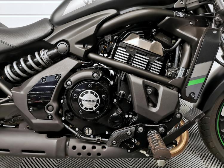 KAWASAKI VULCAN 650 S - 1ERE MAIN - ABS - 650S