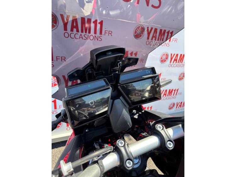 YAMAHA TRACER 9
