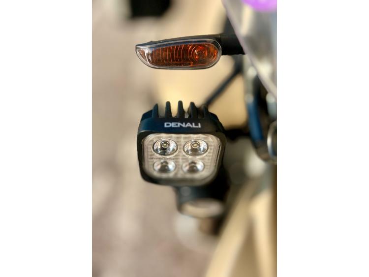 MOTO GUZZI V85 TT TRAVEL PACK 850