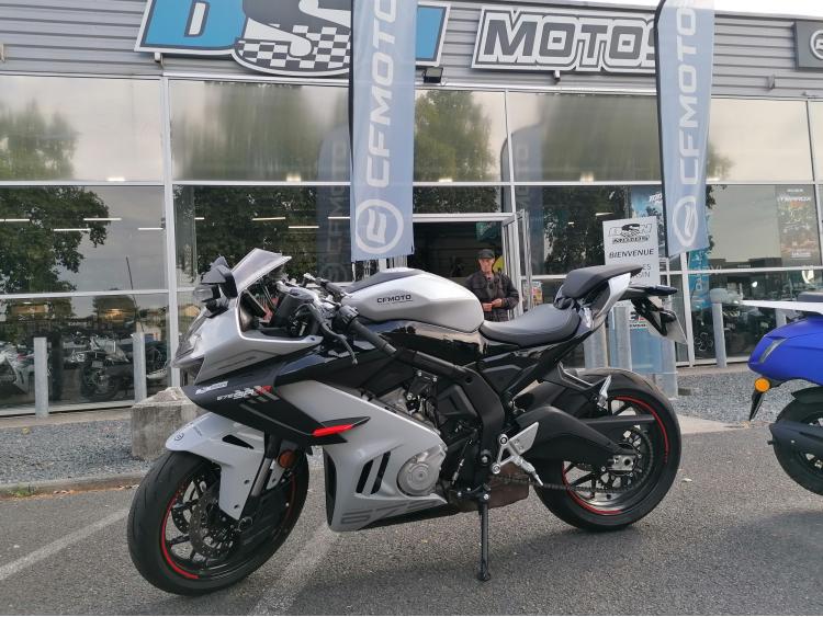 CF MOTO NK 800 / 165.38/mois DSN MOTOS 33