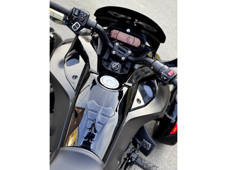 CAN-AM SPYDER F3-S 1330 canam f3s f3 s can am