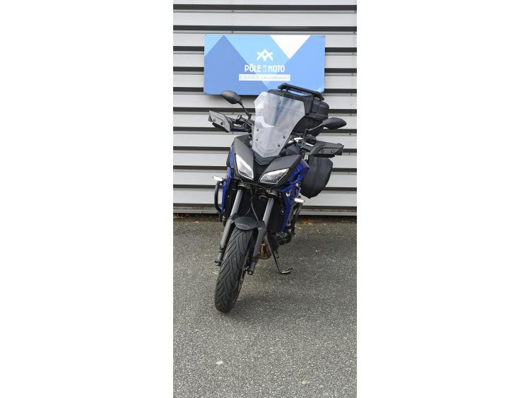 YAMAHA TRACER 9