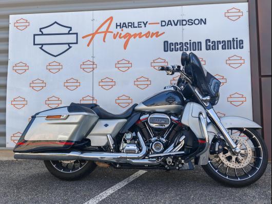 HARLEY-DAVIDSON TOURING STREET GLIDE 1868 CVO