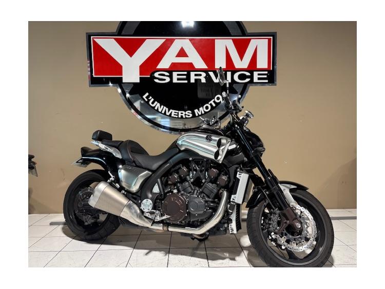 YAMAHA V-MAX 1700