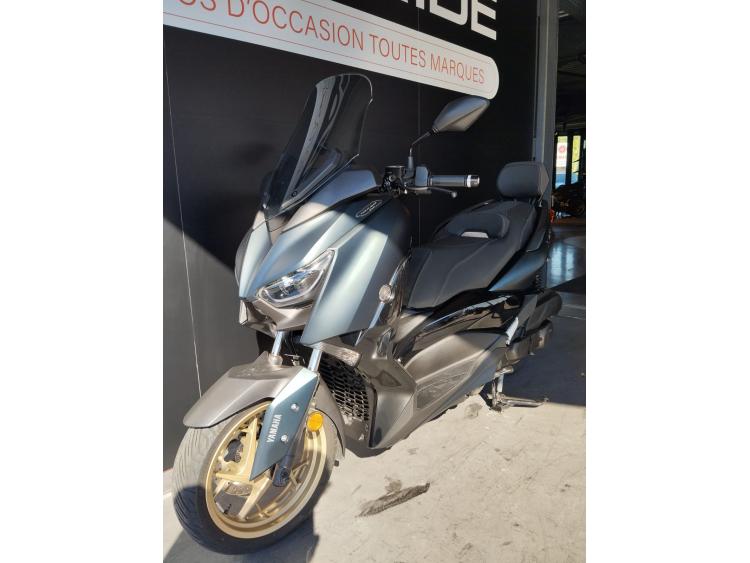 YAMAHA X-MAX 125 TECH MAX